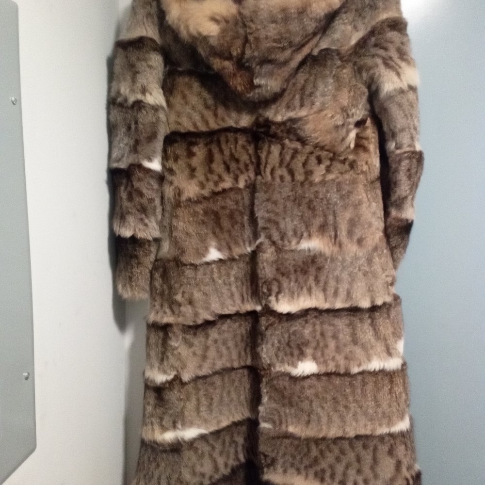 Fur coats - Picture 2 of 14